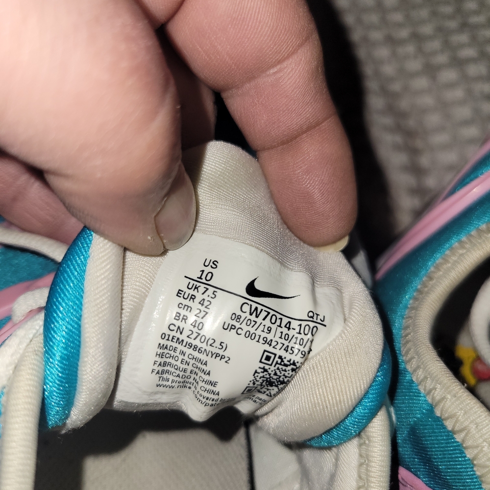 Nike Women's Multicolor Air VaporMax Plus Sneakers - Picture 7 of 8